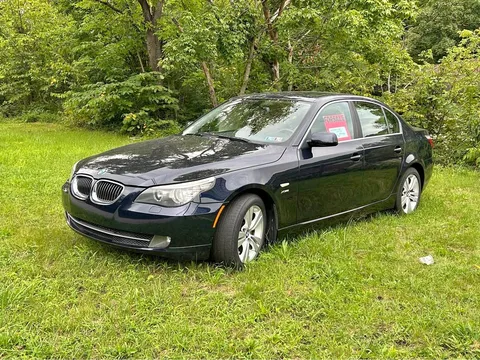 2009 BMW 5 Series 528i Sedan 4D
