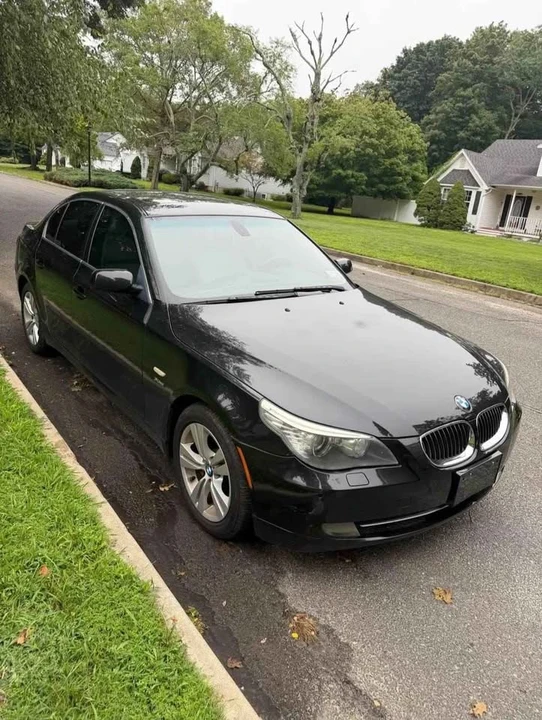 2009 BMW E60 5 Series Sedan - Image 2 of 4