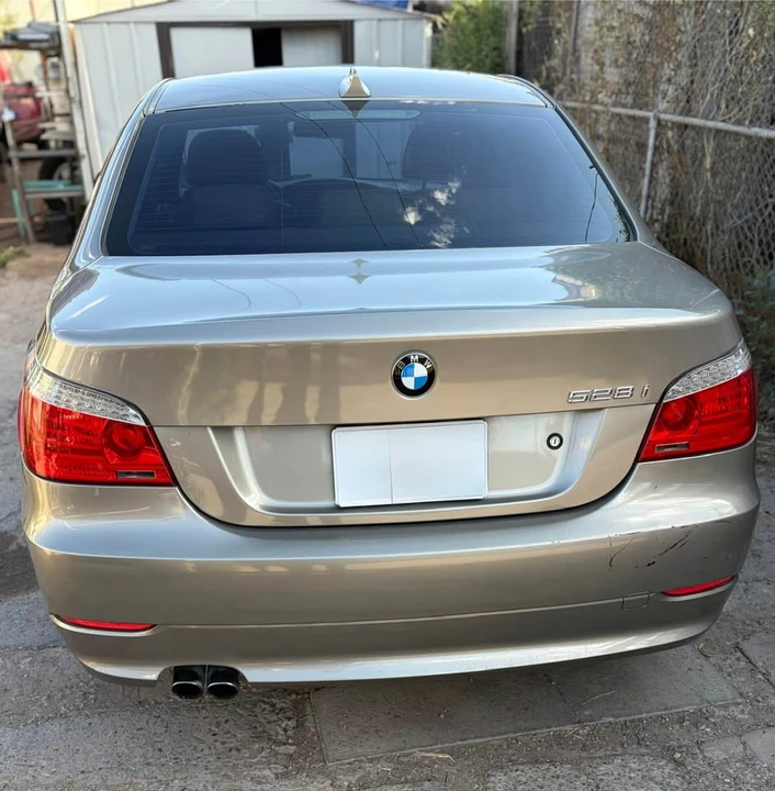 2009 BMW E60 5 Series Sedan - Image 3 of 4