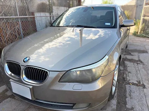 2009 BMW 5 Series 528i xDrive Sedan