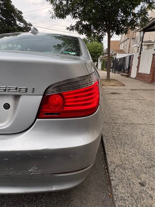 2009 BMW E60 5 Series Sedan - Image 5 of 6