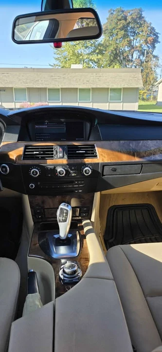 2009 BMW E60 5 Series Sedan - Image 12 of 18