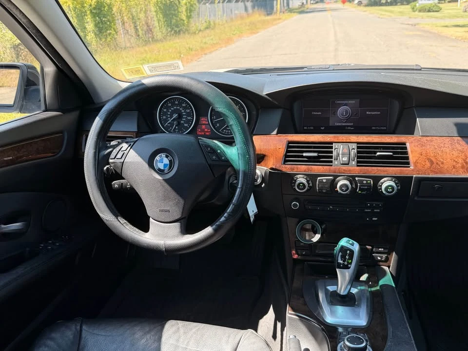 2009 BMW E60 5 Series Sedan - Image 15 of 17