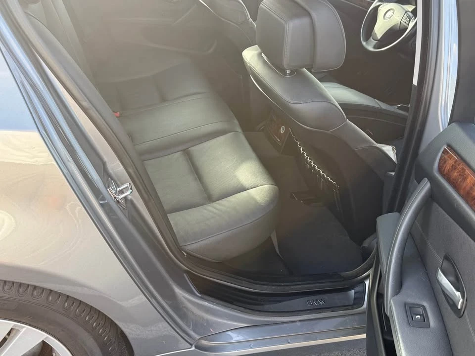 2009 BMW E60 5 Series Sedan - Image 14 of 20