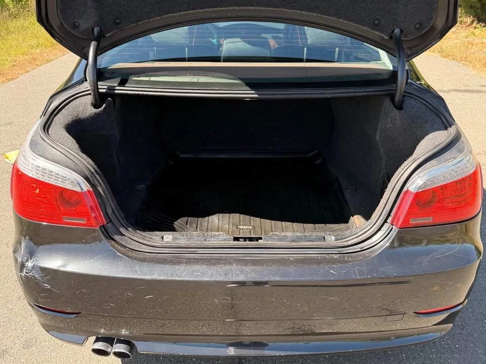 2009 BMW E60 5 Series Sedan - Image 16 of 17