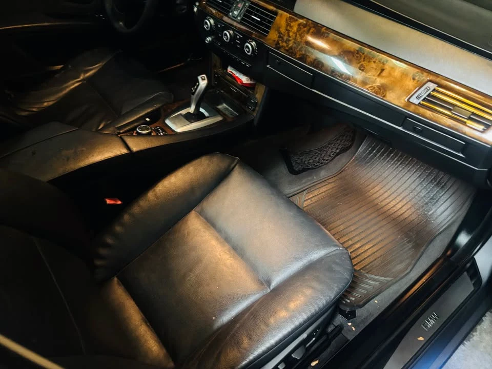 2009 BMW E60 5 Series Sedan - Image 10 of 15