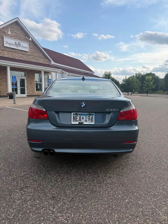2009 BMW E60 5 Series Sedan - Image 6 of 16