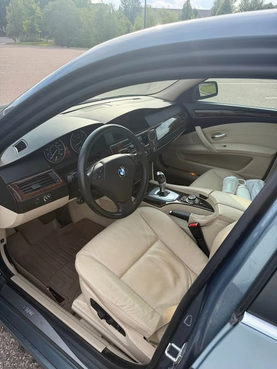 2009 BMW E60 5 Series Sedan - Image 9 of 16