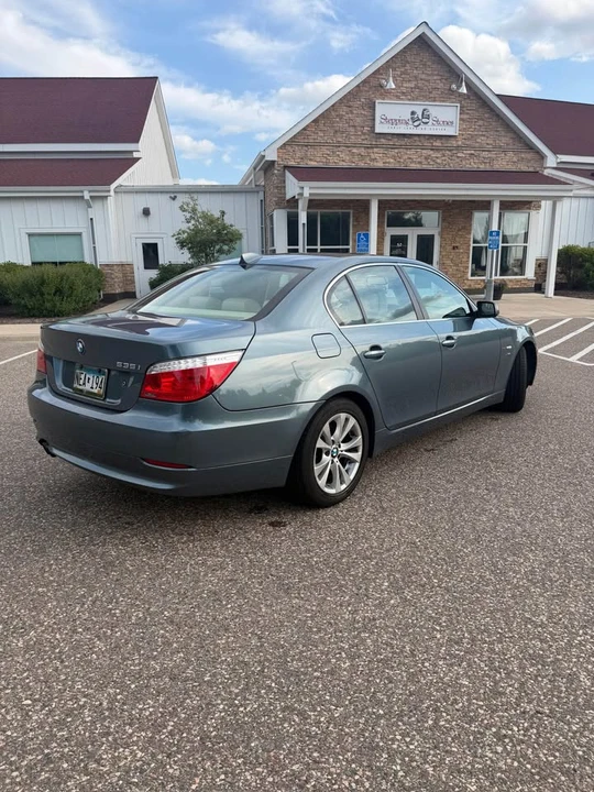 2009 BMW E60 5 Series Sedan - Image 7 of 16