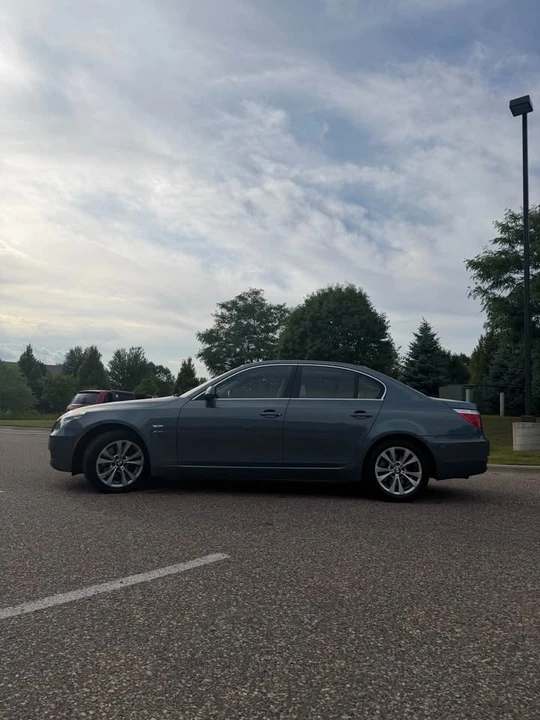 2009 BMW E60 5 Series Sedan - Image 4 of 16