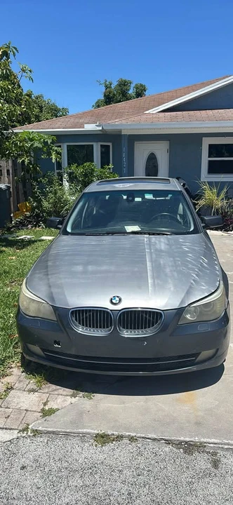 2009 BMW E60 5 Series Sedan - Image 5 of 5