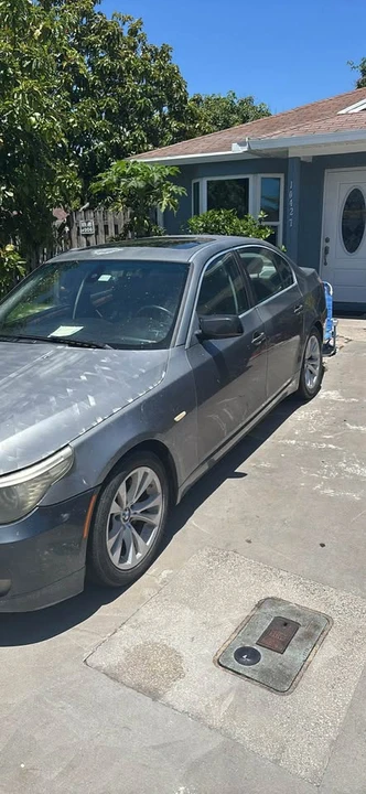 2009 BMW E60 5 Series Sedan - Image 4 of 5