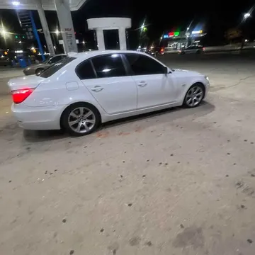 2009 BMW 5 Series 535i Sedan 4D