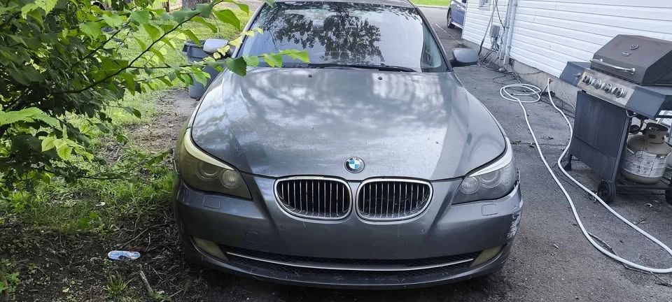 2009 BMW E60 5 Series Sedan - Image 2 of 5