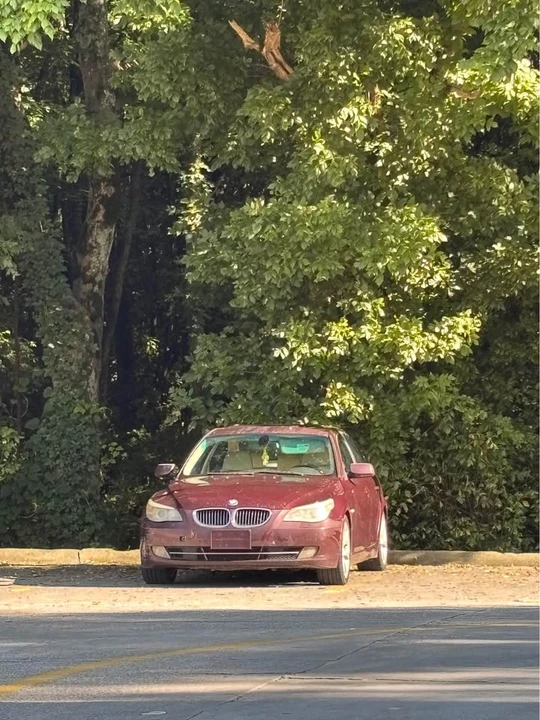 2009 BMW E60 5 Series Sedan - Image 2 of 3