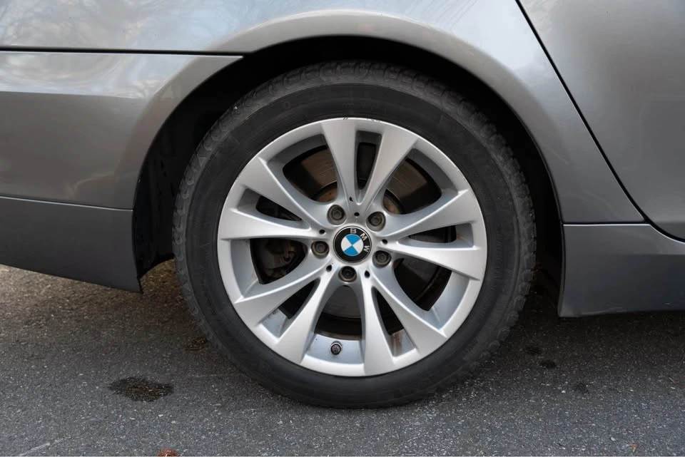 2009 BMW E60 5 Series Sedan - Image 4 of 17