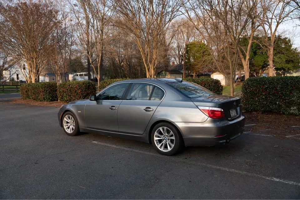 2009 BMW E60 5 Series Sedan - Image 11 of 17