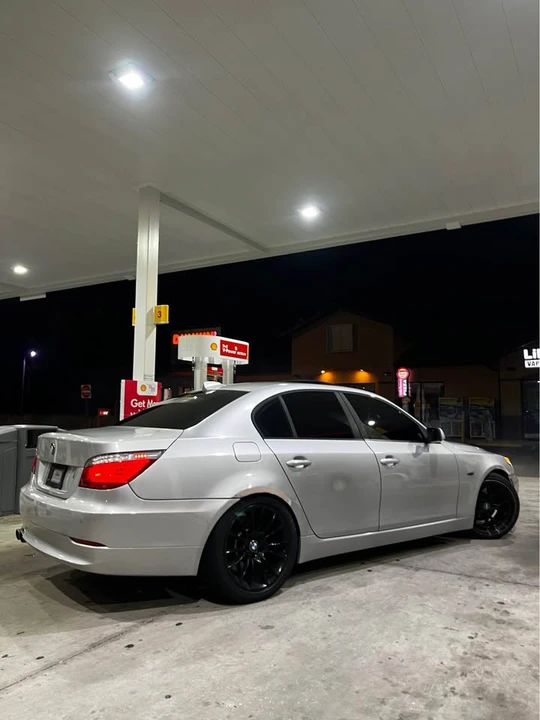 2009 BMW E60 5 Series Sedan - Image 3 of 6
