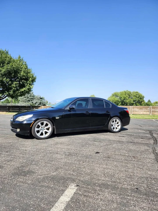 2009 BMW E60 5 Series Sedan - Image 2 of 9