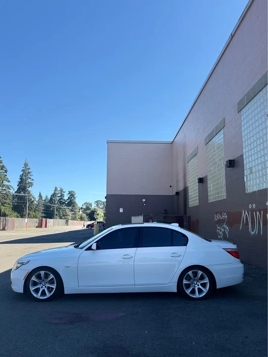 2009 BMW E60 5 Series Sedan - Image 4 of 19