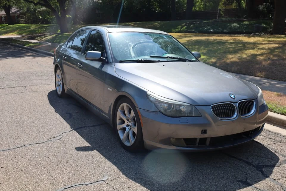 2009 BMW E60 5 Series Sedan - Image 2 of 9