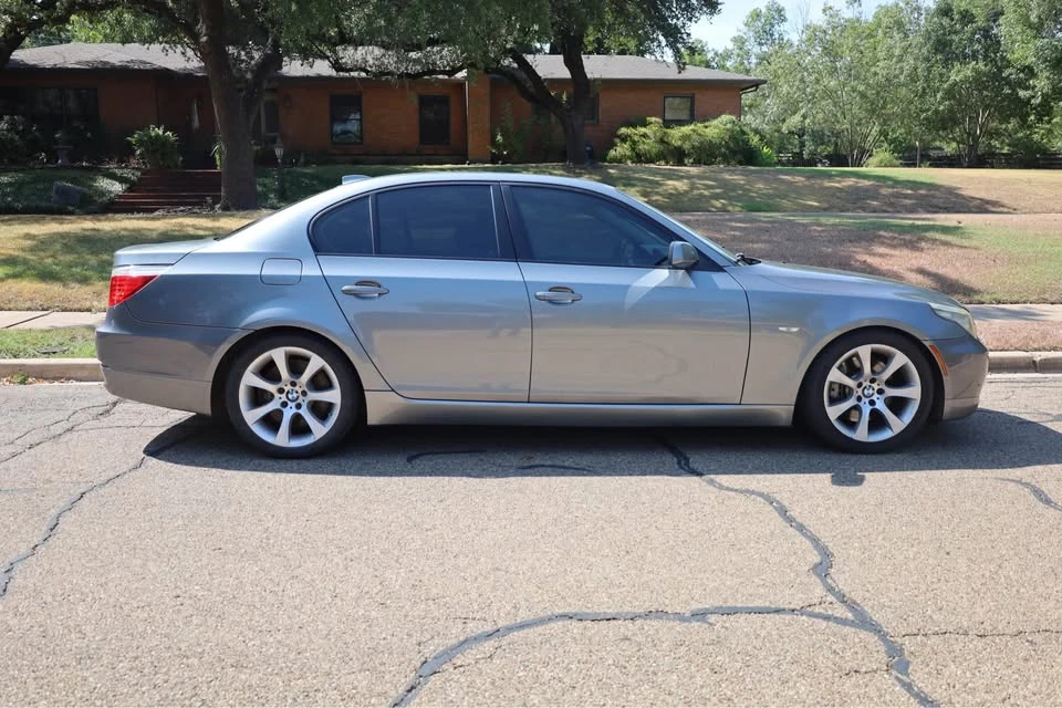 2009 BMW E60 5 Series Sedan - Image 6 of 9