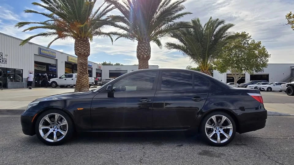 2009 BMW E60 5 Series Sedan - Image 2 of 17