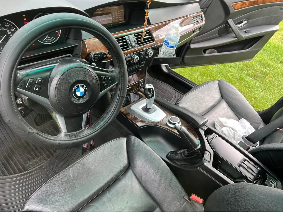 2009 BMW E60 5 Series Sedan - Image 10 of 18