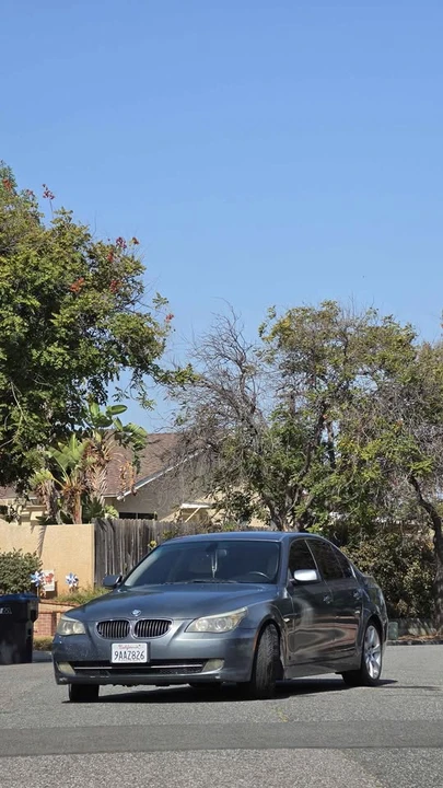 2009 BMW E60 5 Series Sedan - Image 2 of 6