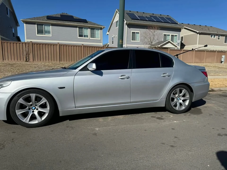 2009 BMW E60 5 Series Sedan - Image 2 of 4