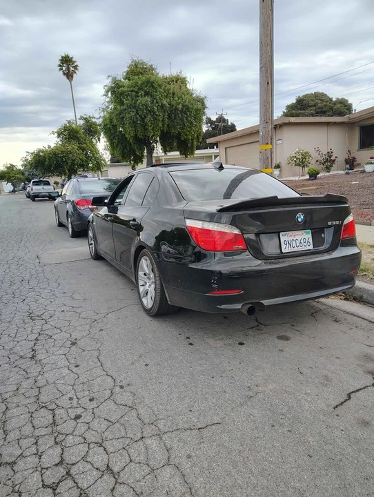 2009 BMW E60 5 Series Sedan - Image 3 of 4