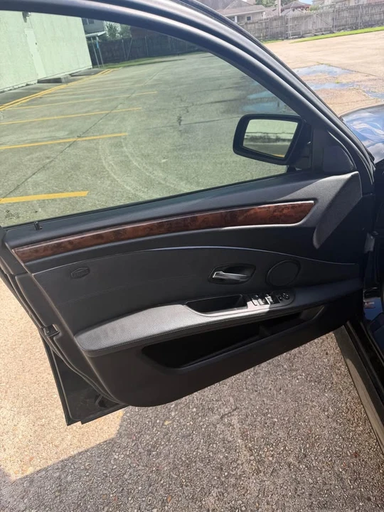 2009 BMW E60 5 Series Sedan - Image 10 of 17