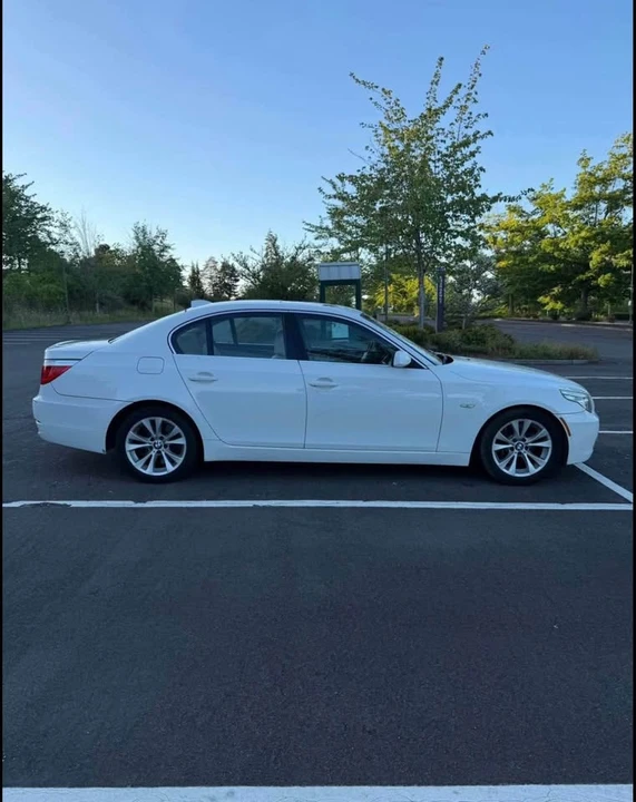 2009 BMW E60 5 Series Sedan - Image 6 of 13