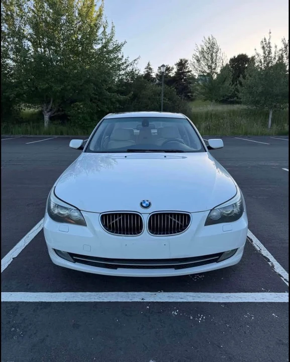2009 BMW E60 5 Series Sedan - Image 8 of 13