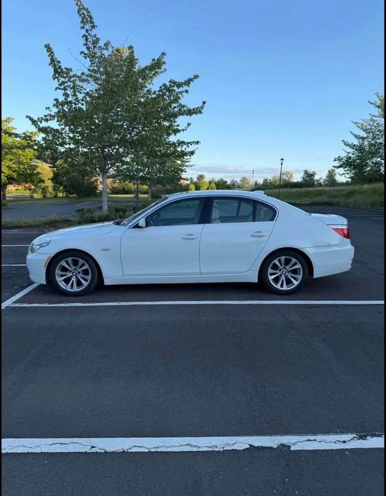 2009 BMW E60 5 Series Sedan - Image 4 of 13
