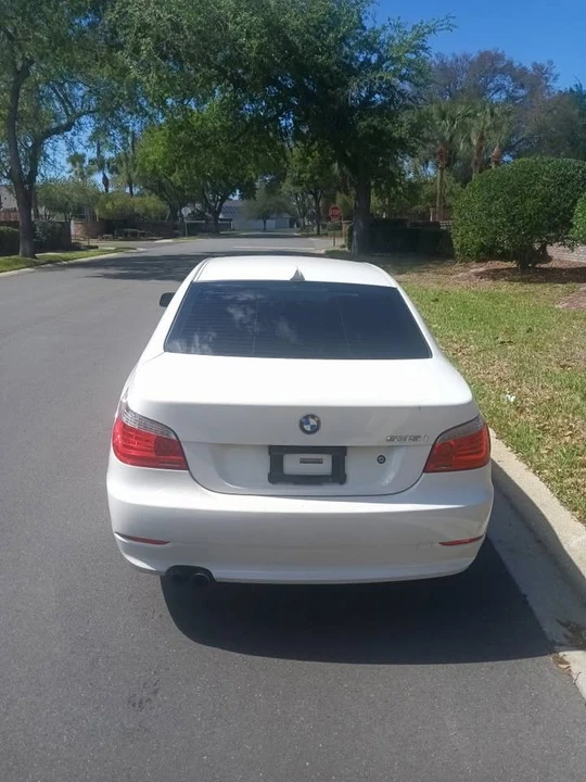 2009 BMW E60 5 Series Sedan - Image 4 of 15