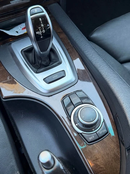 2009 BMW E60 5 Series Sedan - Image 7 of 10