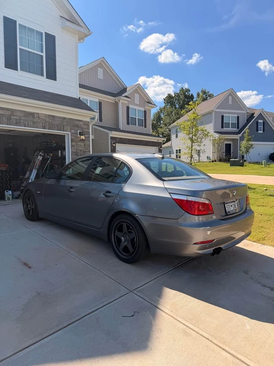 2009 BMW E60 5 Series Sedan - Image 2 of 10