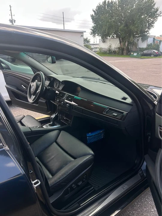 2009 BMW E60 5 Series Sedan - Image 10 of 12