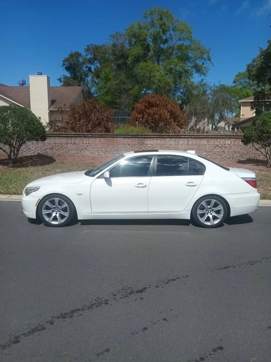 2009 BMW E60 5 Series Sedan - Image 2 of 15