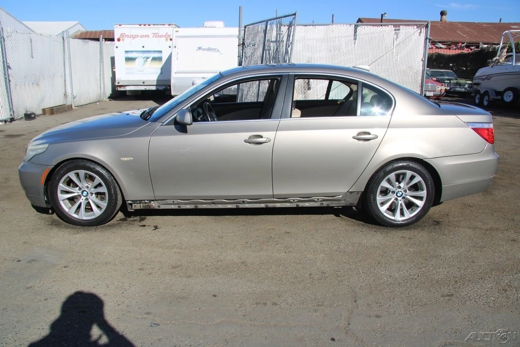 2009 BMW E60 5 Series Sedan - Image 3 of 21