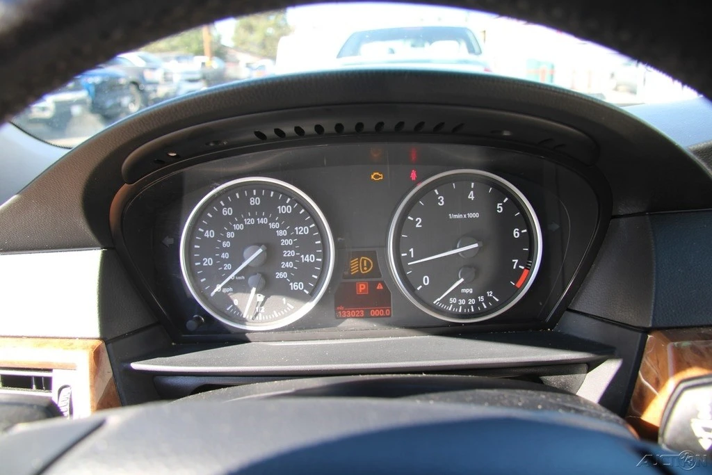 2009 BMW E60 5 Series Sedan - Image 15 of 21