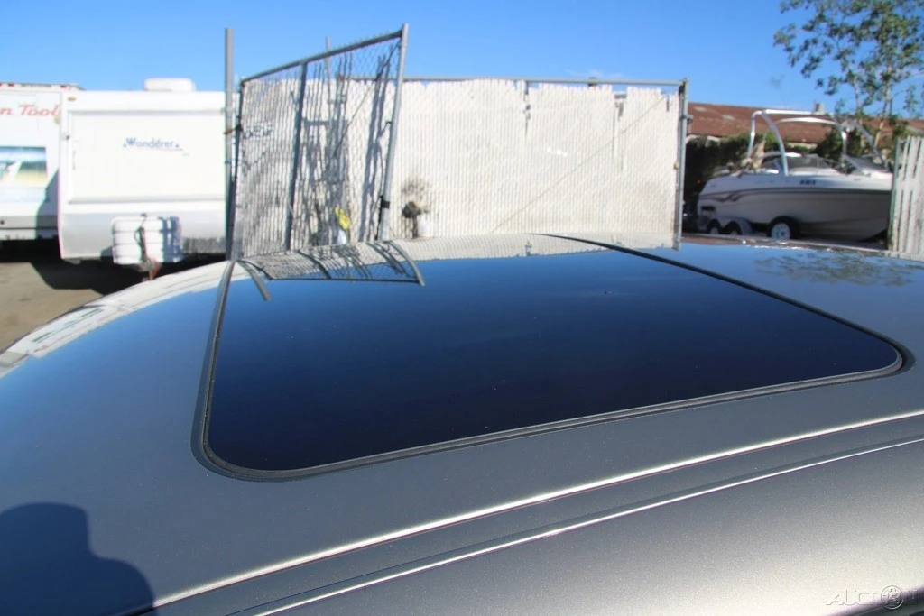 2009 BMW E60 5 Series Sedan - Image 10 of 21