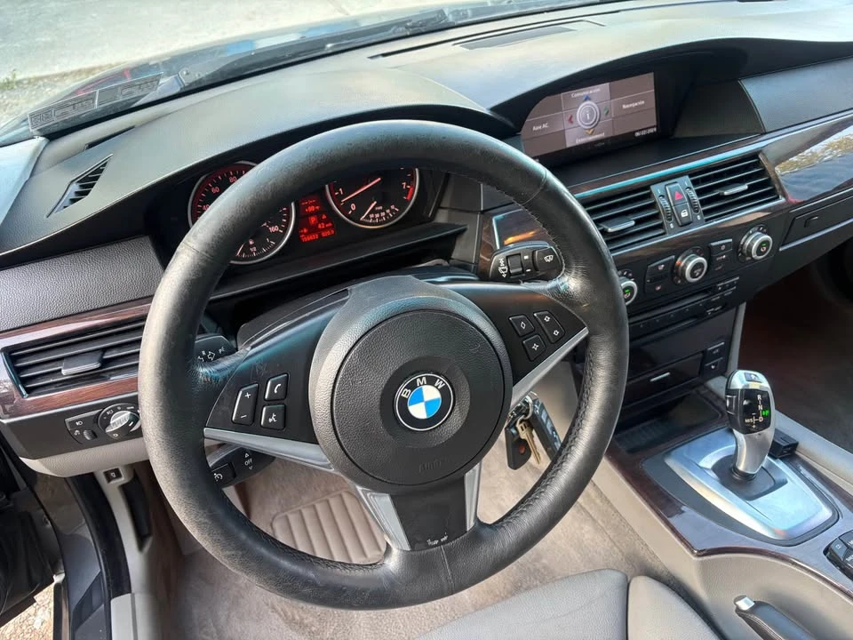 2009 BMW E60 5 Series Sedan - Image 7 of 11