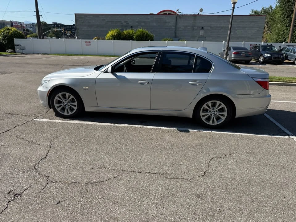 2009 BMW E60 5 Series Sedan - Image 8 of 15