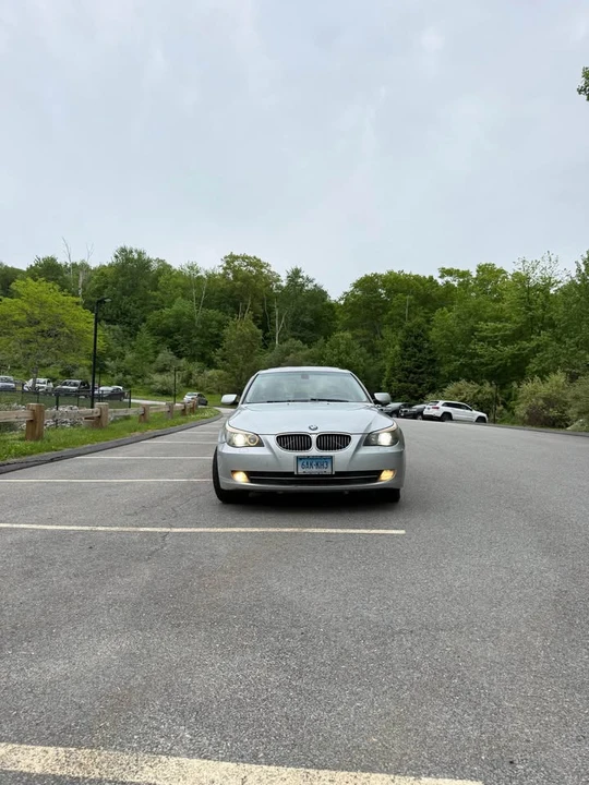2009 BMW E60 5 Series Sedan - Image 2 of 16