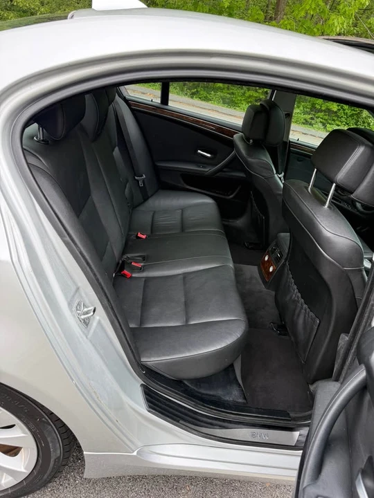 2009 BMW E60 5 Series Sedan - Image 10 of 16