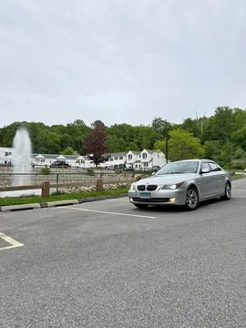 2009 BMW 5 Series 535i xDrive Sedan 4D