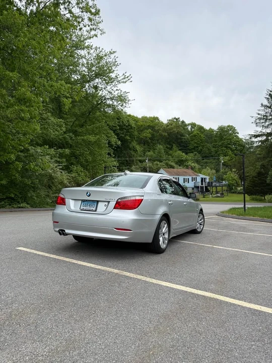 2009 BMW E60 5 Series Sedan - Image 5 of 16