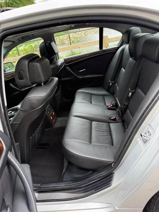 2009 BMW E60 5 Series Sedan - Image 9 of 16